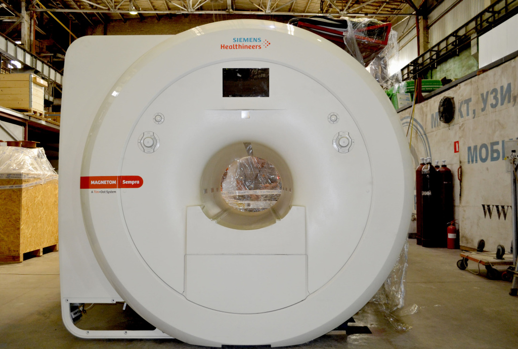 Поступление на склад ГК Резонанс МРТ Siemens Magnetom Sempra