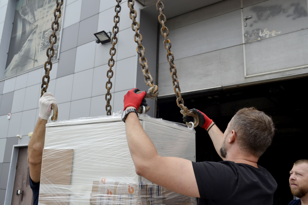 Отправка МРТ Siemens Magnetom Avanto 1,5Т в г. Астрахань Отправка МРТ Siemens Magnetom Avanto 1,5Т в г. Астрахань