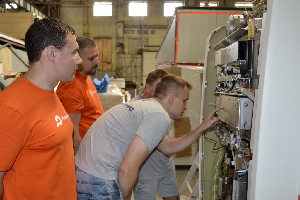 Поступление на склад ГК Резонанс МРТ Siemens Magnetom Sempra